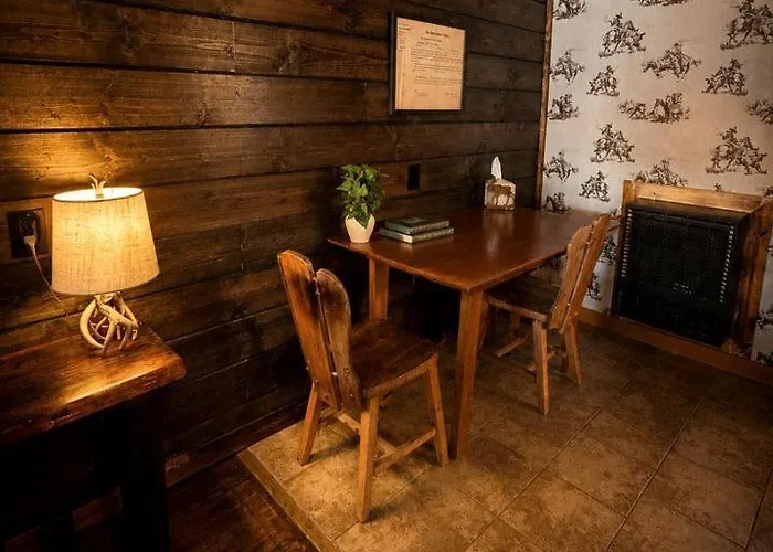 Luxurious King For An Unforgettable Escape In Dubois, Wyoming * Dubois
