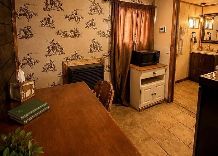 Luxurious King For An Unforgettable Escape In Dubois, Wyoming Holiday home *