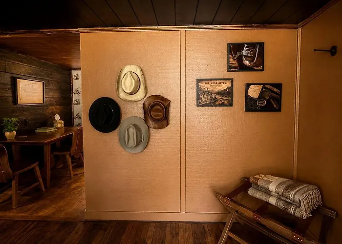 Luxurious King For An Unforgettable Escape In Dubois, Wyoming * Dubois